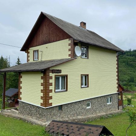 Родинна Оселя Slavske Exterior photo