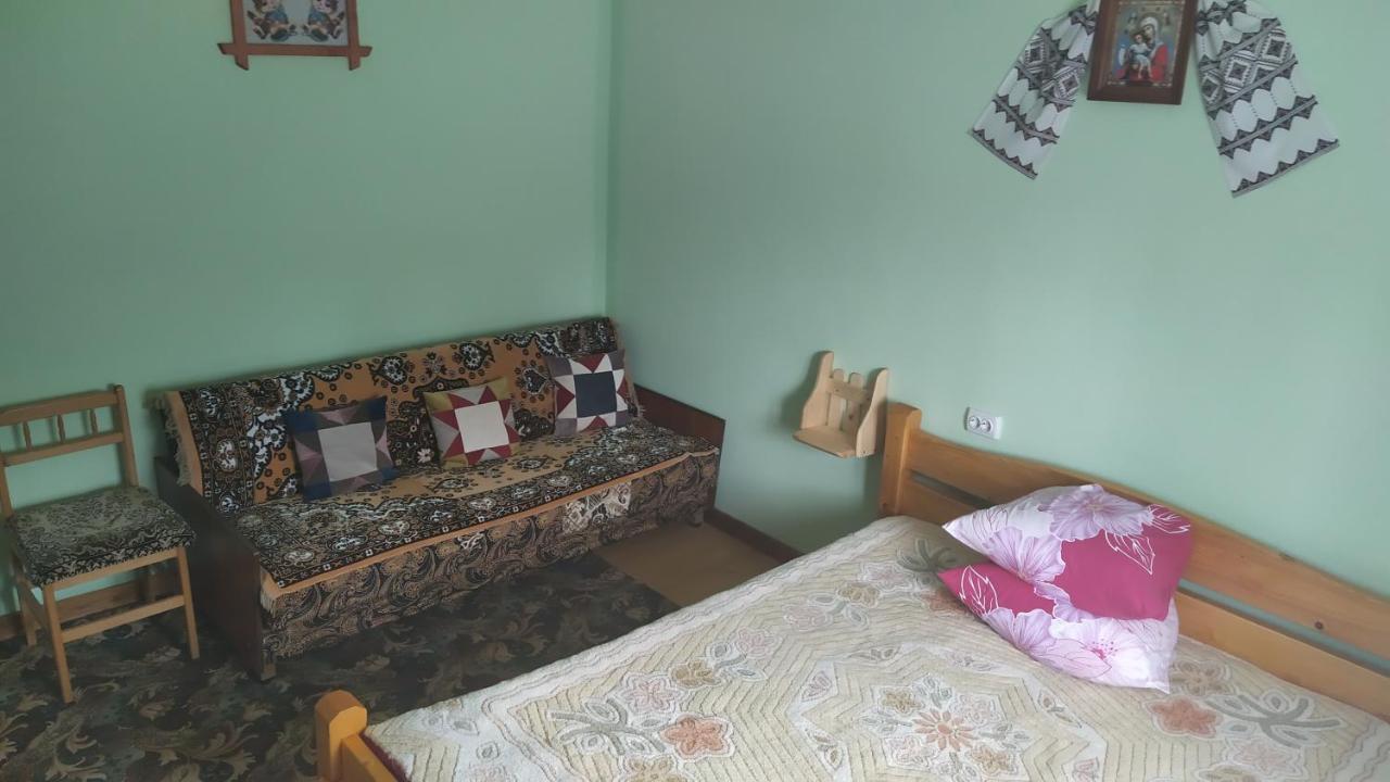 Родинна Оселя Slavske Exterior photo