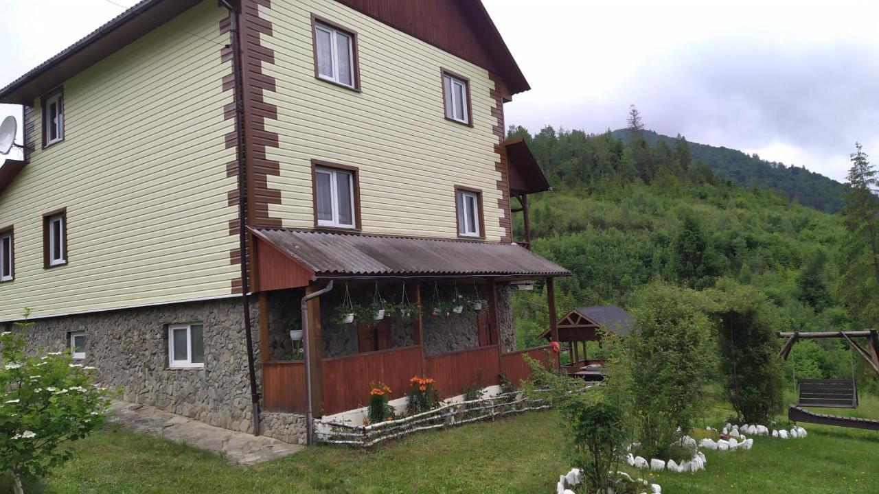 Родинна Оселя Slavske Exterior photo
