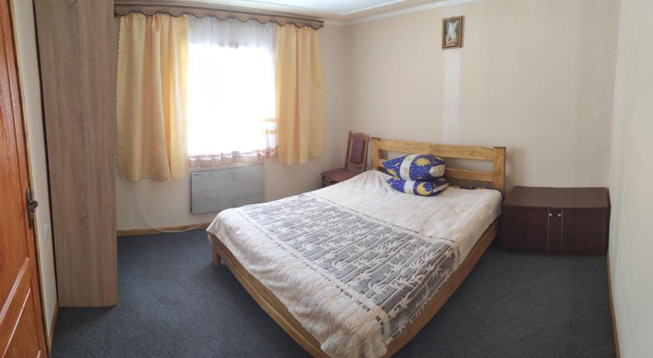 Родинна Оселя Slavske Room photo
